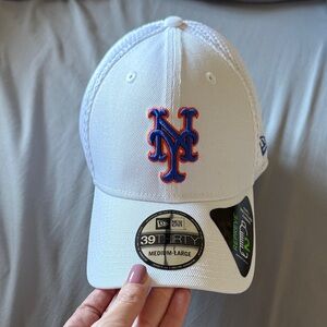 NEW Never Worn NY Mets Cap with Blue and Orange logo